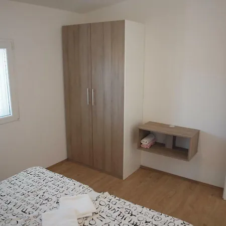 Lavanda Centar * Vir