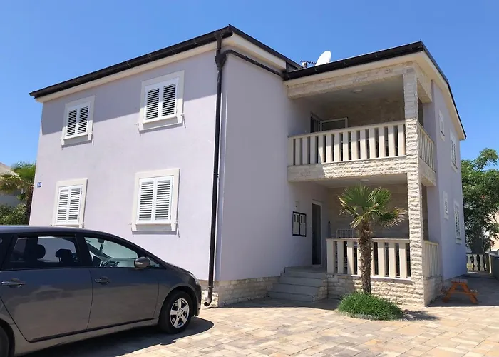 Lavanda Centar * فير